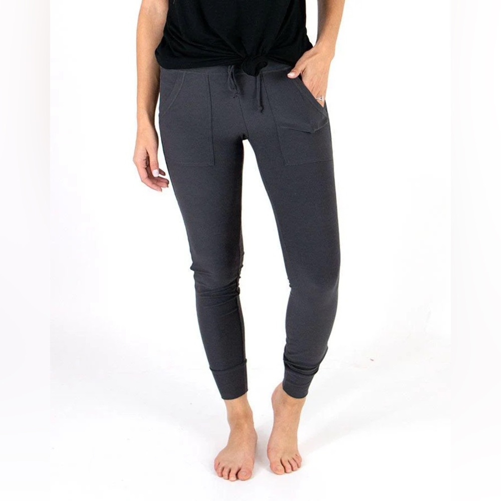 Grace&Lace loggers! Live in loungers